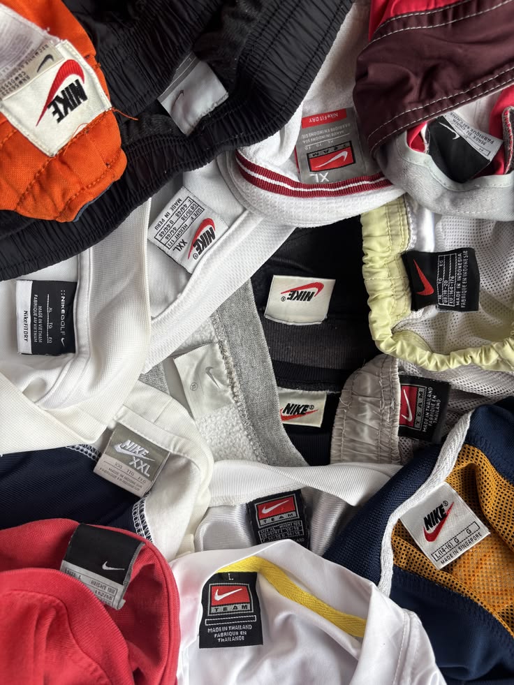 How to date vintage Nike tags